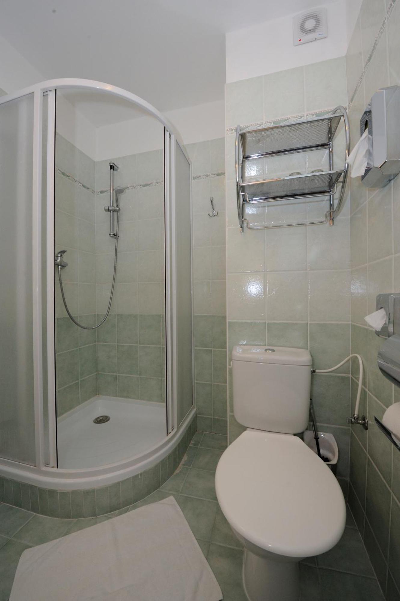 Hotel Zlata Stika Pardubice Ngoại thất bức ảnh