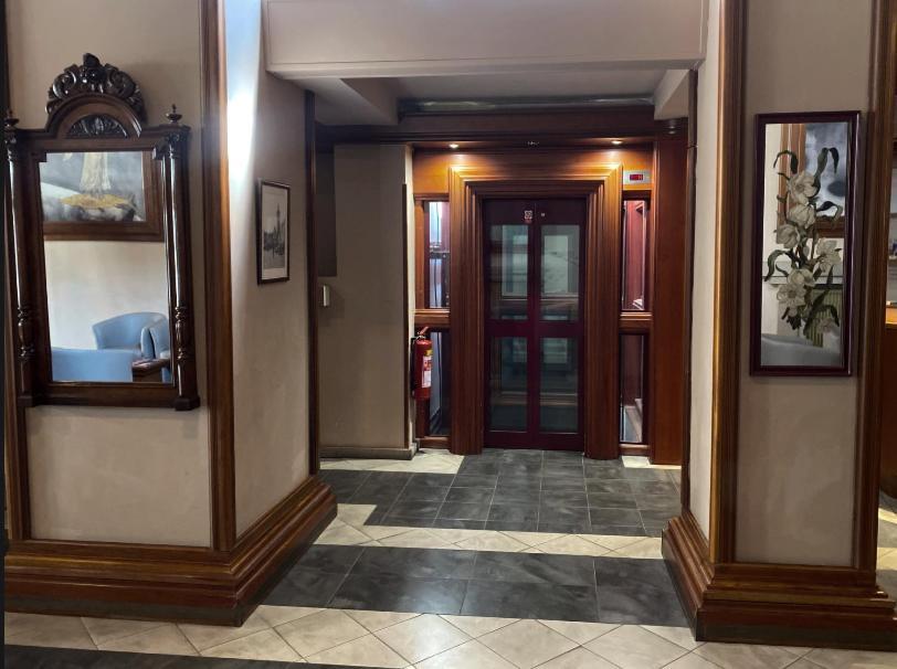 Hotel Zlata Stika Pardubice Ngoại thất bức ảnh