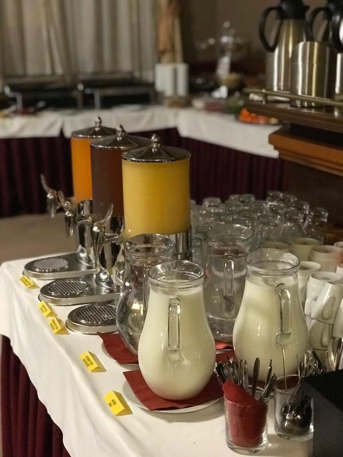 Hotel Zlata Stika Pardubice Ngoại thất bức ảnh
