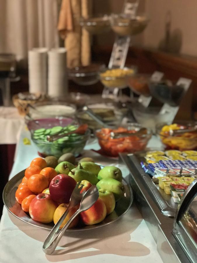 Hotel Zlata Stika Pardubice Ngoại thất bức ảnh
